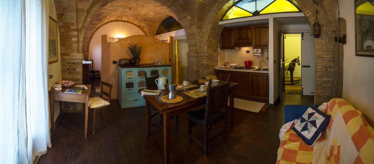 La Rosa Scarlatta Monterubbiano Ngoại thất bức ảnh
